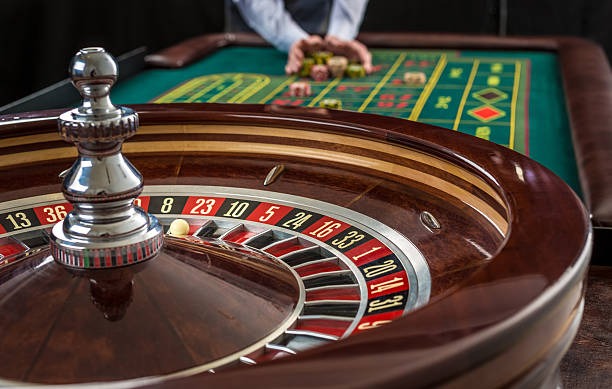 dusk mobile app interface showing football markets and live casino options
